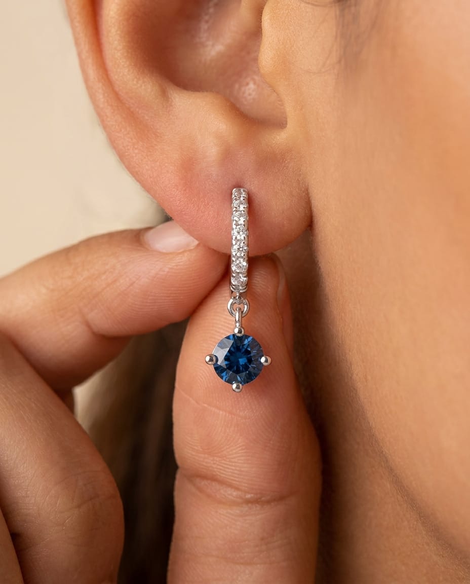 Pendientes Elsa Zafiro Diamantes Oro Blanco 18K - Imagen 2