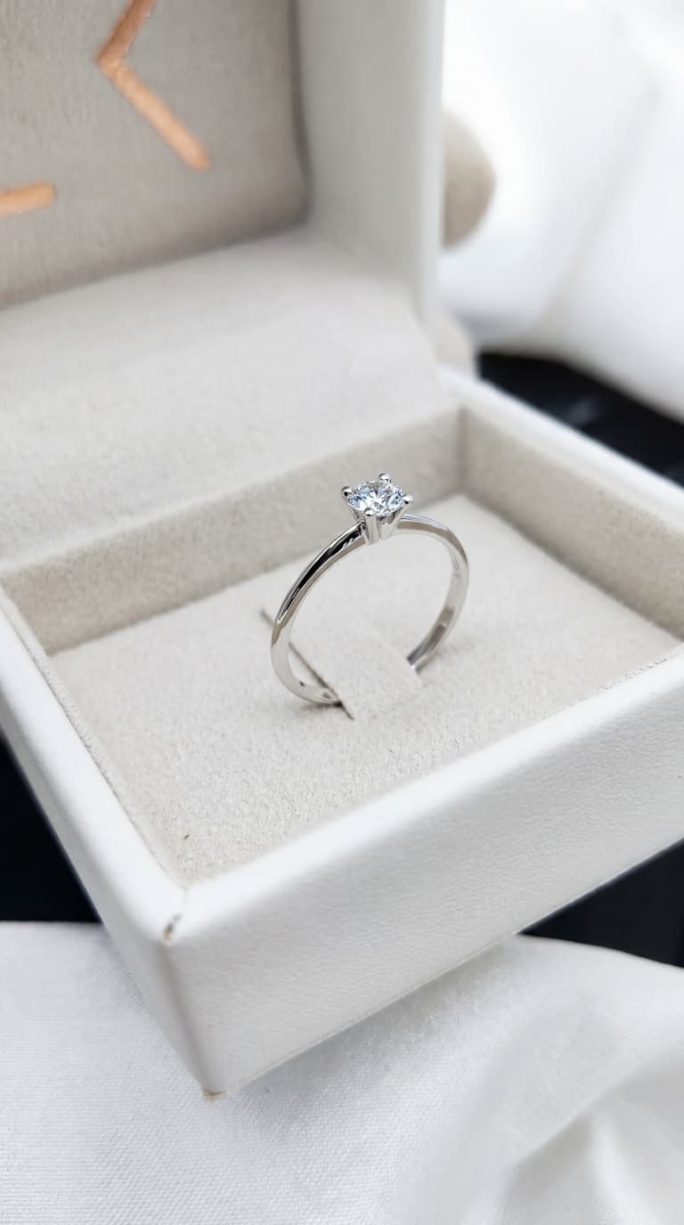 Anillo Mishelle Diamante 0,30ct E-VS IGI Oro Blanco 18K - Imagen 3