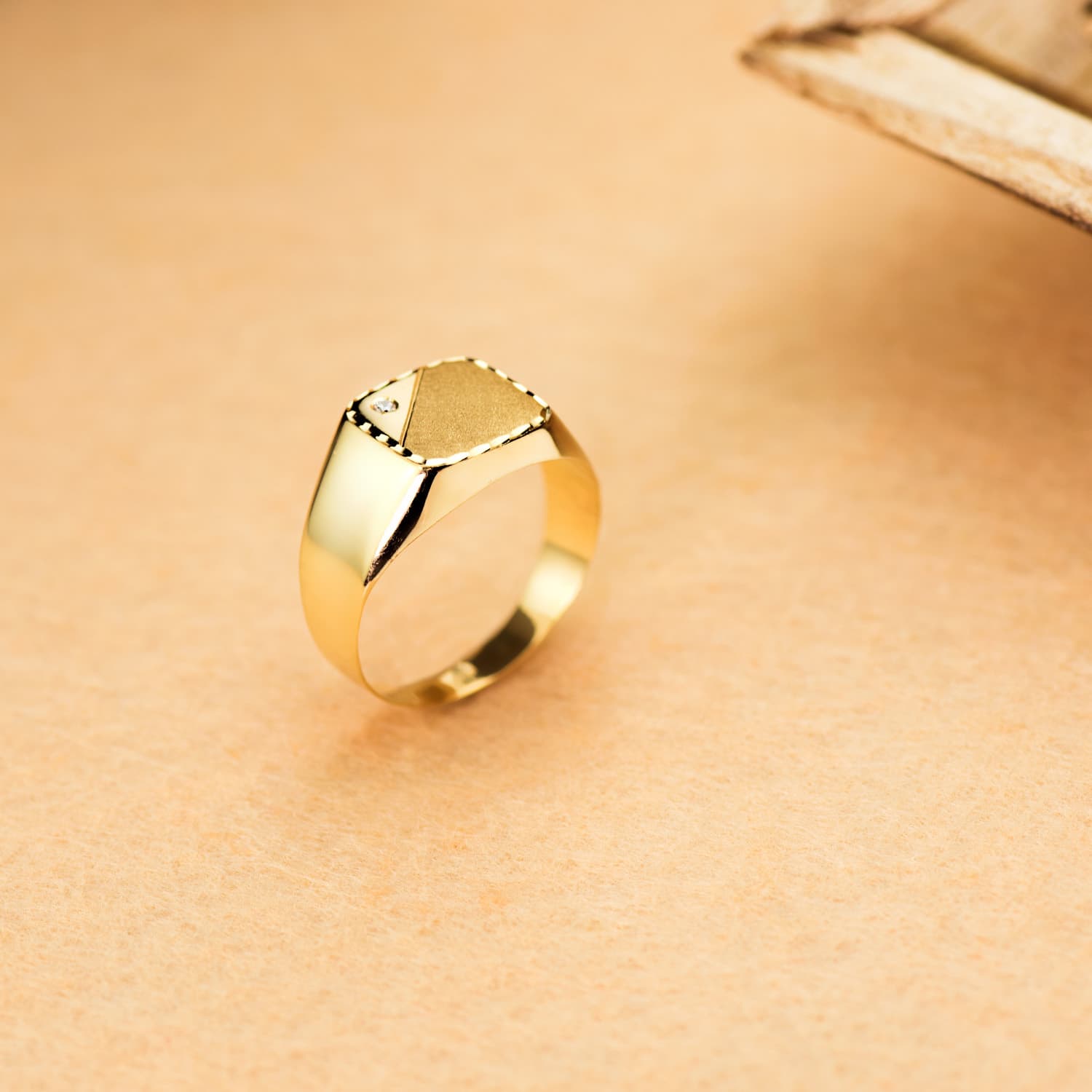 Sello Rectangular Circonita Oro 18K - Imagen 3