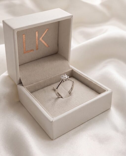 Anillo Vélisse Diamante 0,60ct F-VS IGI Oro Blanco 18K - Imagen 4