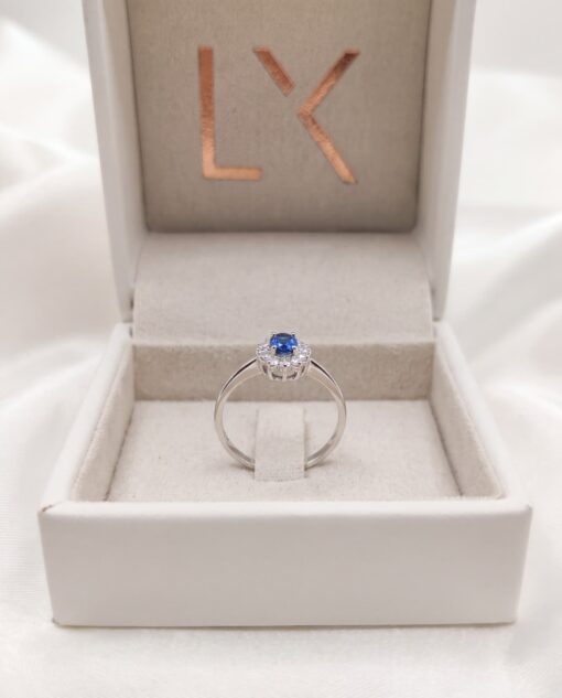 Anillo Rosetón Diamantes 0,18ct Zafiro Oro Blanco 18K - Imagen 4